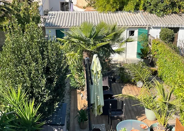 D'hote * 莱萨布勒-多洛讷